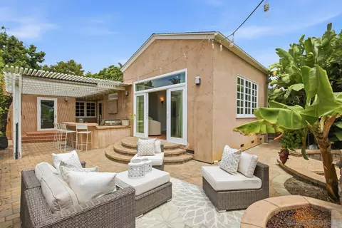 Exterior - 315 B Ave, Coronado, CA 92118 photo 3 of 5