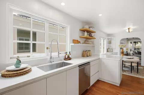 Kitchen - 315 B Ave, Coronado, CA 92118 photo 2 of 2