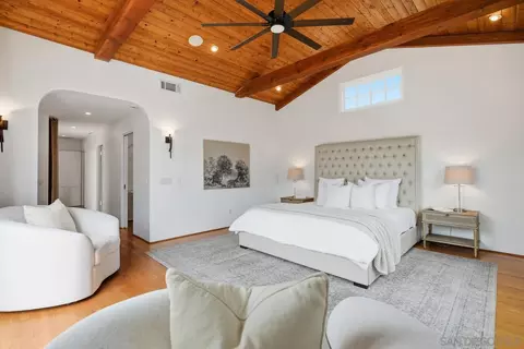 Bedroom - 315 B Ave, Coronado, CA 92118 photo 3 of 4