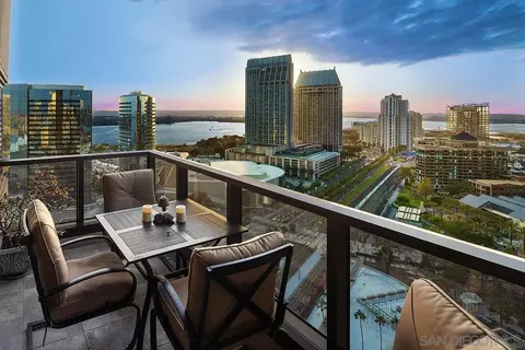 100 Harbor Dr #2404, San Diego, CA 92101