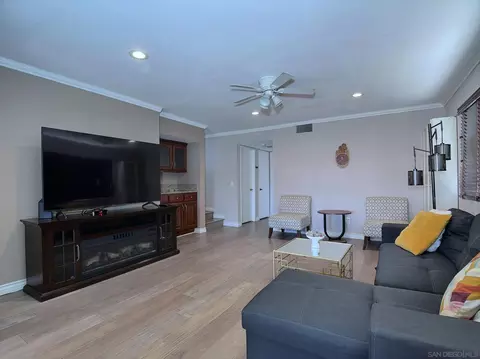 Living - 10295 Moorpark, Spring Valley, CA 91978 photo 7 of 11