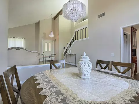 Dining - 10295 Moorpark, Spring Valley, CA 91978 photo 2 of 2