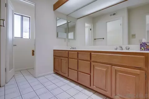 Bath - 349 G, Coronado, CA 92118 photo 1 of 1