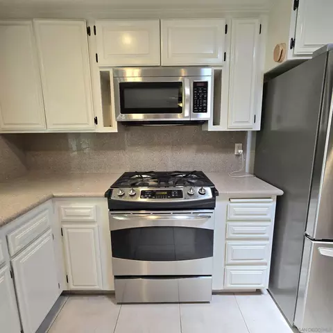 Kitchen - 4126 Avocado Blvd, La Mesa, CA 91941 photo 5 of 7