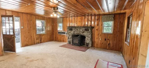 Living - 34767 Natchez Trl, Julian, CA 92036 photo 2 of 2