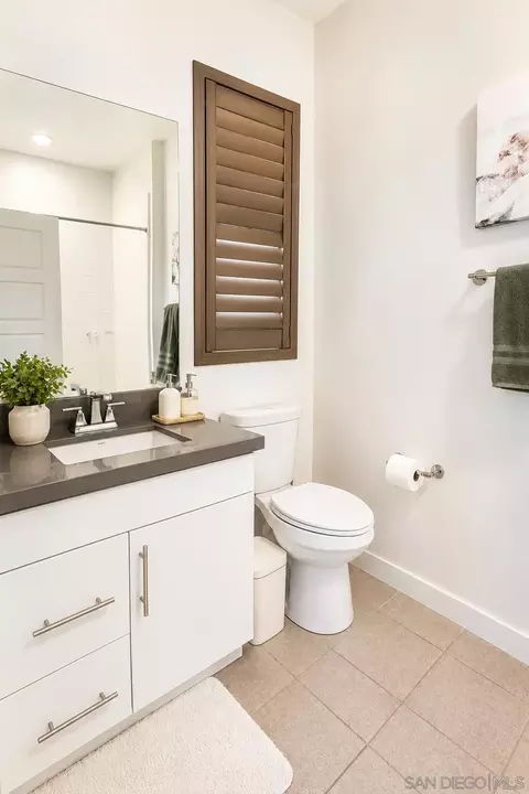 Bath - 9057 W Bluff Pl, Santee, CA 92071 photo 3 of 4