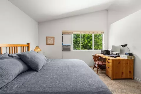 Bedroom - 844 Rio Claro, Oceanside, CA 92057 photo 2 of 7