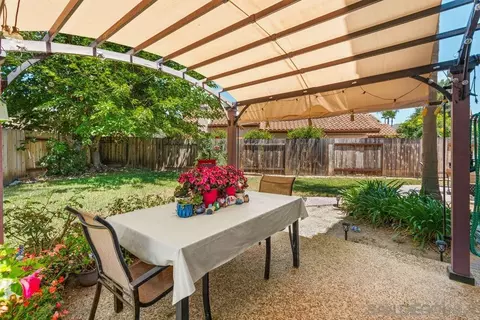 Exterior - 844 Rio Claro, Oceanside, CA 92057 photo 8 of 10