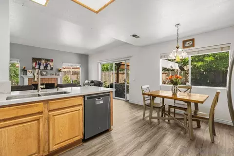Kitchen - 844 Rio Claro, Oceanside, CA 92057 photo 5 of 5