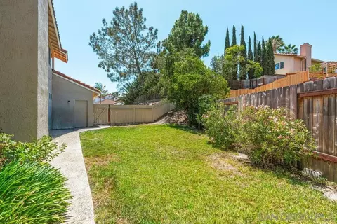 Exterior - 844 Rio Claro, Oceanside, CA 92057 photo 9 of 10