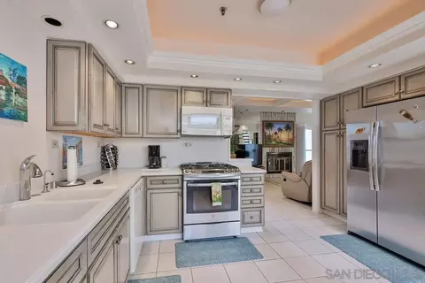 Kitchen - 835 D Ave #4, Coronado, CA 92118 photo 1 of 2
