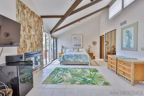 Bedroom - 835 D Ave #4, Coronado, CA 92118 photo 3 of 5