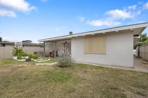 Exterior - 1315 Bush St, Oceanside, CA 92058 photo 6 of 7