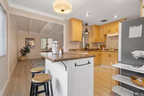 Kitchen - 1315 Bush St, Oceanside, CA 92058 photo 2 of 4