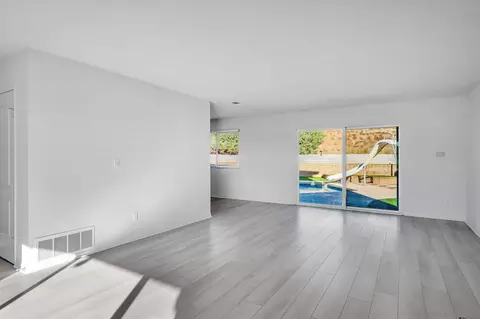 Living - 1583 Soma Pl, El Cajon, CA 92021 photo 4 of 9
