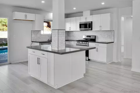 Kitchen - 1583 Soma Pl, El Cajon, CA 92021 photo 2 of 3
