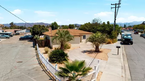 View/Area - 8852 Railroad Ave, Santee, CA 92071 photo 2 of 8