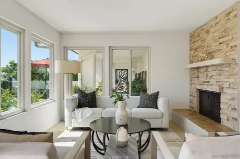 Living - 630 S Nardo, Solana Beach, CA 92075 photo 3 of 5