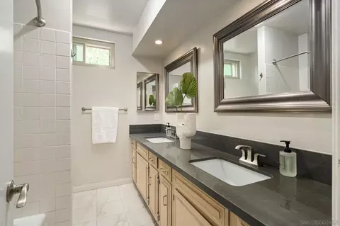 Bath - 630 S Nardo, Solana Beach, CA 92075 photo 2 of 2