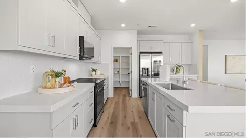 Kitchen - 11017 Hill Meadow Ct, Lakeside, CA 92040 photo 2 of 3