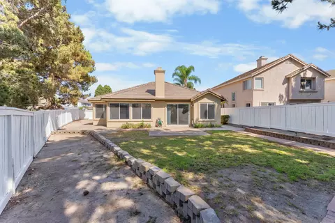 Exterior - 2450 Eastridge Loop, Chula Vista, CA 91915 photo 4 of 14
