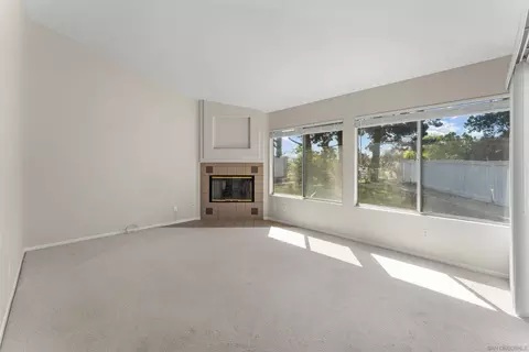 Living - 2450 Eastridge Loop, Chula Vista, CA 91915 photo 5 of 6