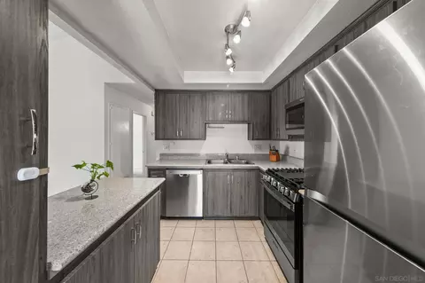 Kitchen - 2147 Citrus Tree, Spring Valley, CA 91977 photo 3 of 4