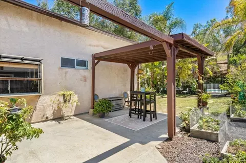 Exterior - 2337 Fallingleaf, Oceanside, CA 92056 photo 4 of 12