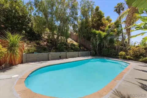 Exterior - 2337 Fallingleaf, Oceanside, CA 92056 photo 11 of 12