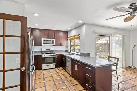 Kitchen - 2337 Fallingleaf, Oceanside, CA 92056 photo 2 of 4