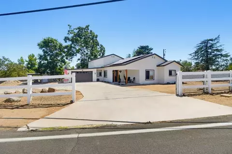 Exterior - 3221 E Victoria, Alpine, CA 91901 photo 2 of 18