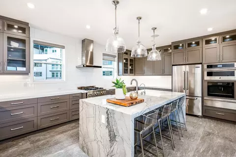 2858 Avella Cir, San Diego, CA 92108