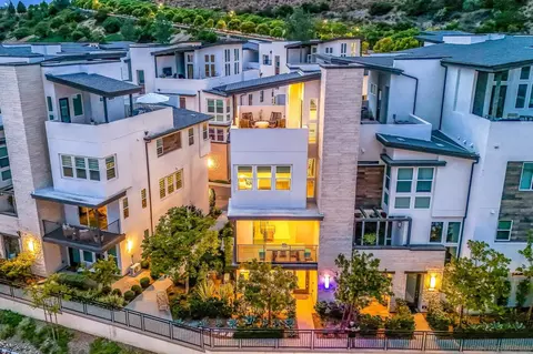 2858 Avella Cir, San Diego, CA 92108