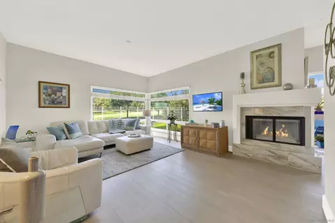 12122 Royal Birkdale Row #103, San Diego, CA 92128