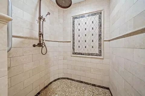 Bath - 120 C Ave #206, Coronado, CA 92118 photo 8 of 10