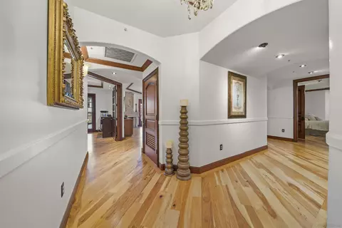 Entry Way - 120 C Ave #206, Coronado, CA 92118 photo 3 of 7
