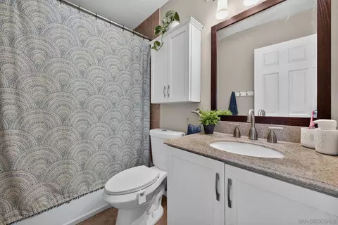 Bath - 10376 Frank Ln, Santee, CA 92071 photo 3 of 3