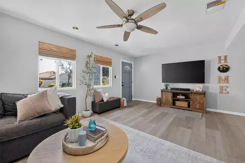 Living - 10376 Frank Ln, Santee, CA 92071 photo 4 of 4
