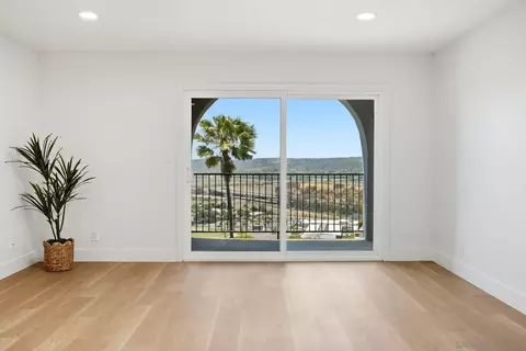 Living - 3606 Vista Rey #46, Oceanside, CA 92057 photo 2 of 3