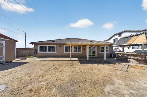 Exterior - 798 Abelia Ln, Perris, CA 92571 photo 7 of 11