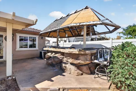 Exterior - 798 Abelia Ln, Perris, CA 92571 photo 4 of 11