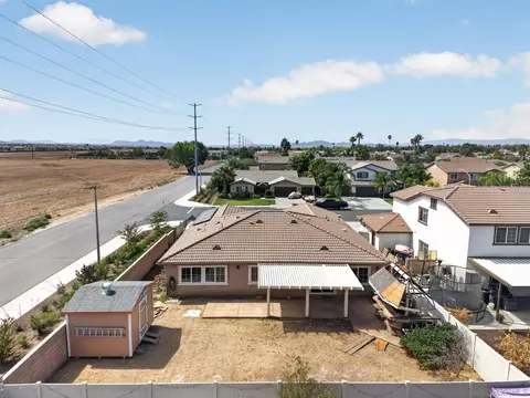View/Area - 798 Abelia Ln, Perris, CA 92571 photo 2 of 8
