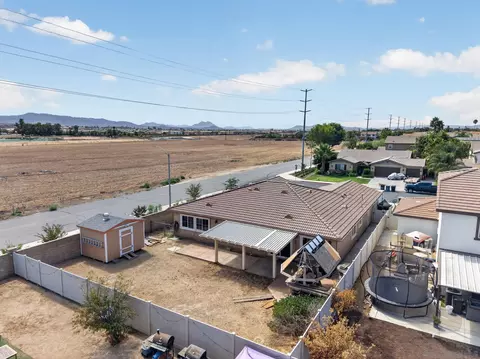 View/Area - 798 Abelia Ln, Perris, CA 92571 photo 3 of 8