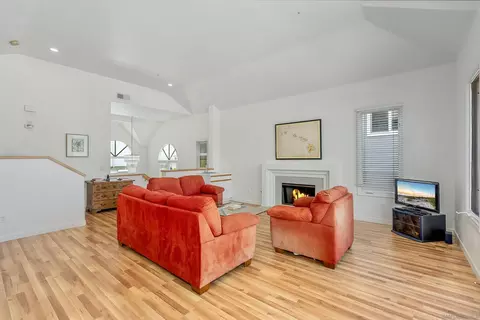 Living - 866 Del Mar Downs, Solana Beach, CA 92075 photo 2 of 3