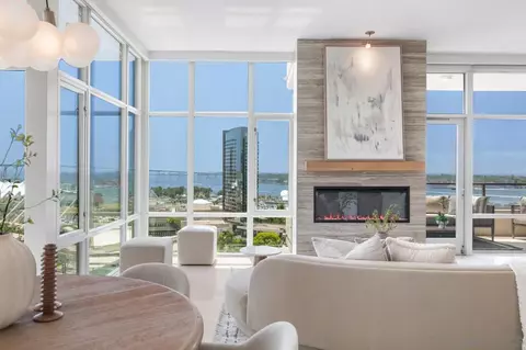 550 Front St #1501, San Diego, CA 92101