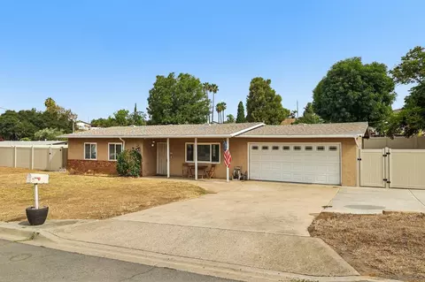 Exterior - 13416 Ripple, Lakeside, CA 92040 photo 4 of 11