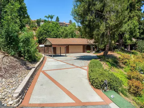 Exterior - 4116 Mars Way, La Mesa, CA 91941 photo 4 of 21
