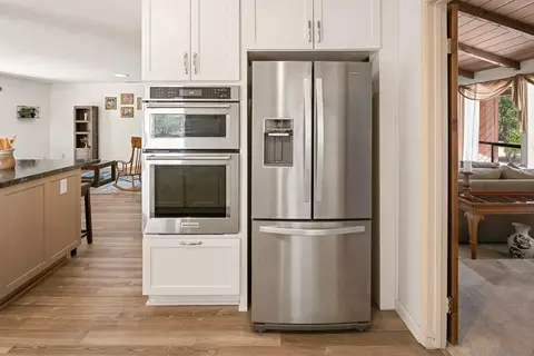Kitchen - 4116 Mars Way, La Mesa, CA 91941 photo 10 of 12