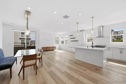 2702 Via Avella, San Diego, CA 92108