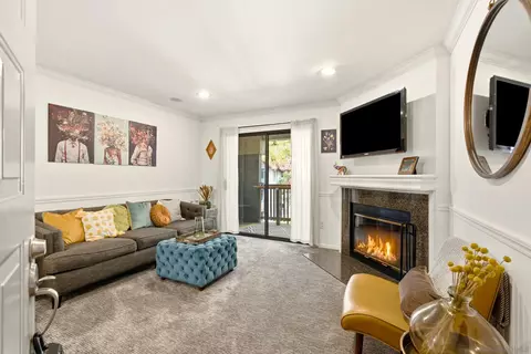 12015 Alta Carmel Ct #302, San Diego, CA 92128